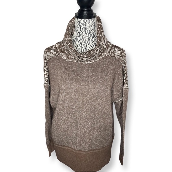 Black or Brown Cowl/Turtle Neck Sweater - Picture 4 of 5